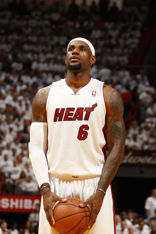 杰拉德：必须尊重萨拉赫的感受，他渴望为球队出力