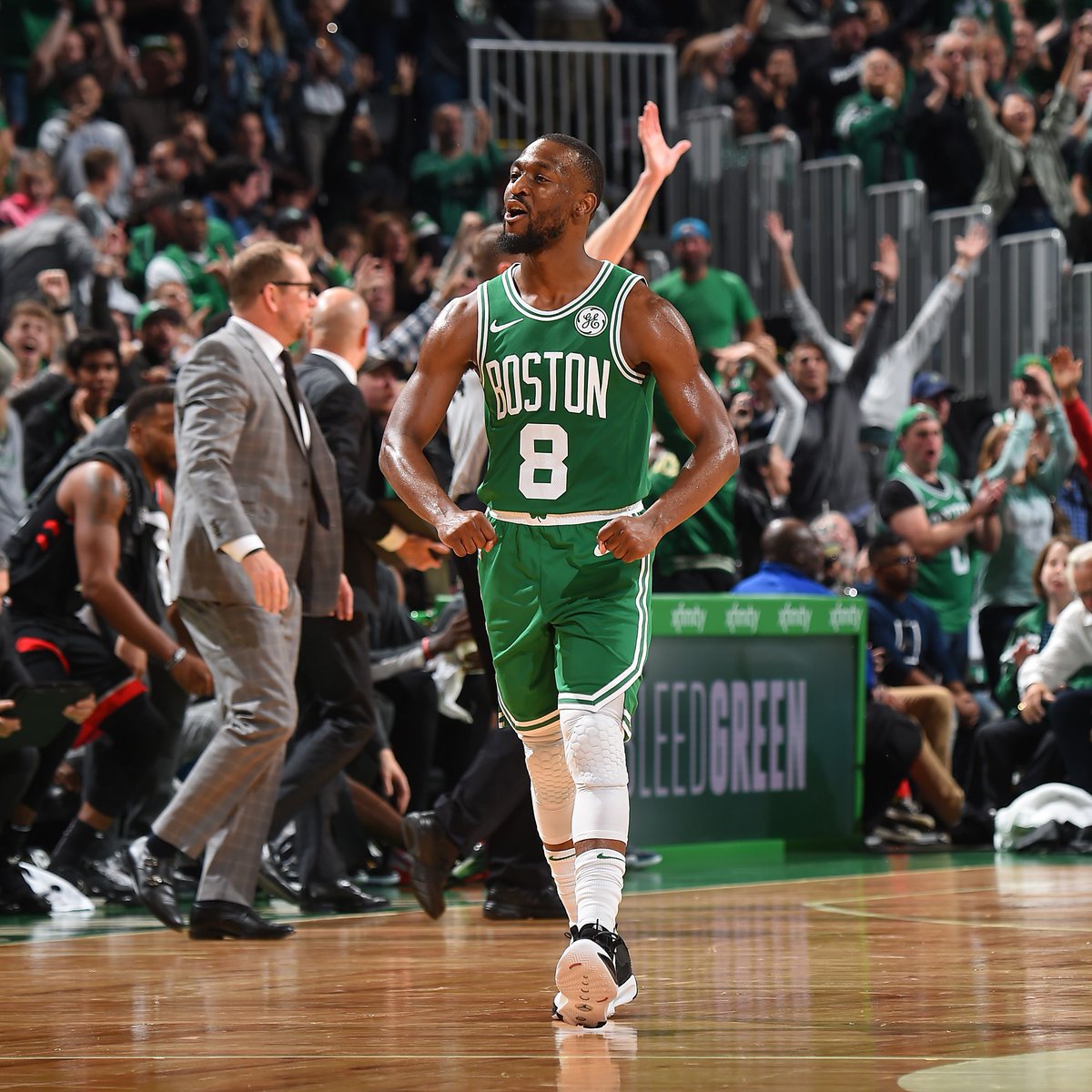 博主：利物浦考虑让杰拉德任临时主帅，同时也看好纳格尔斯曼