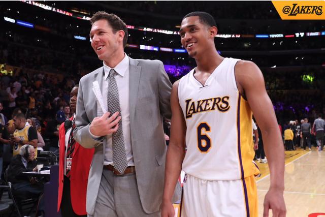 遭遇苦主，米兰近12次客战都灵只赢过1场但比分是7-0