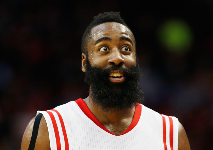 比利亚：传统9号位并没有消失，我非常欣赏阿尔瓦雷斯