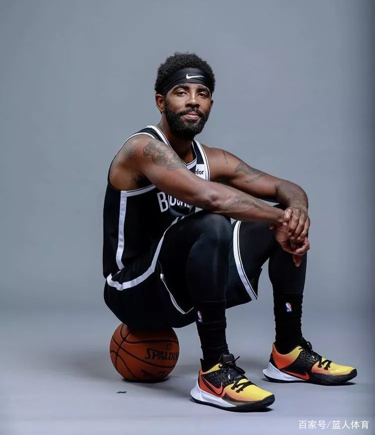 报16连胜终结之仇！凯恩破门追平姆巴佩，拜仁3-2柏林联合三线狂飙